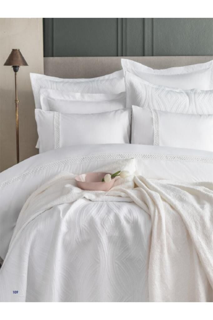 Apricitas Home Çift Kişilik Yatak Örtülü Nevresim Set Belmont White