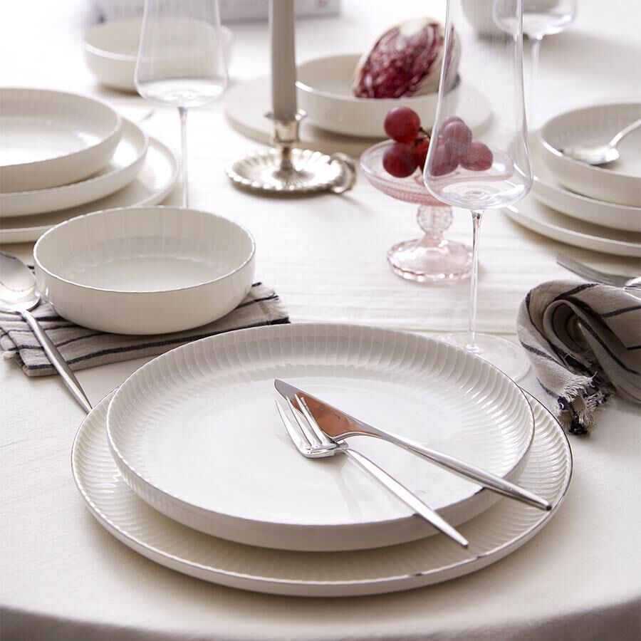 KÜTAHYA PORSELEN BONE CREST 24 PARÇA PLATİN FİLELİ YEMEK TAKIMI