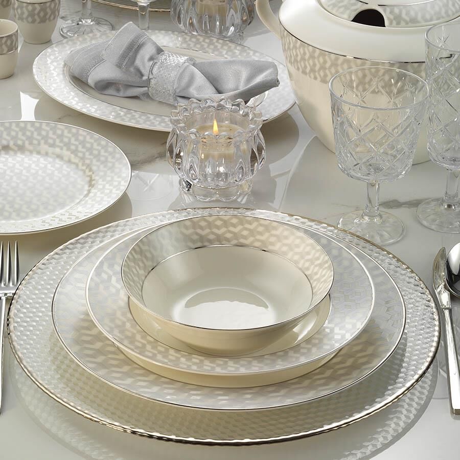 Kütahya Porselen Bone Kalipso 62 Parça 1138520 Platin Desenli Yemek Takımı