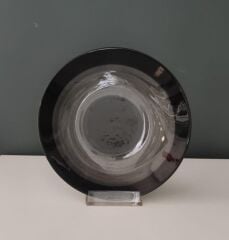 GALERİ KRİSTAL 19 CM ÇUKUR TABAK SİYAH 1 ADET